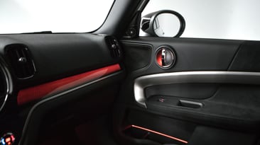 2016-Mini-Clubman-02.jpg