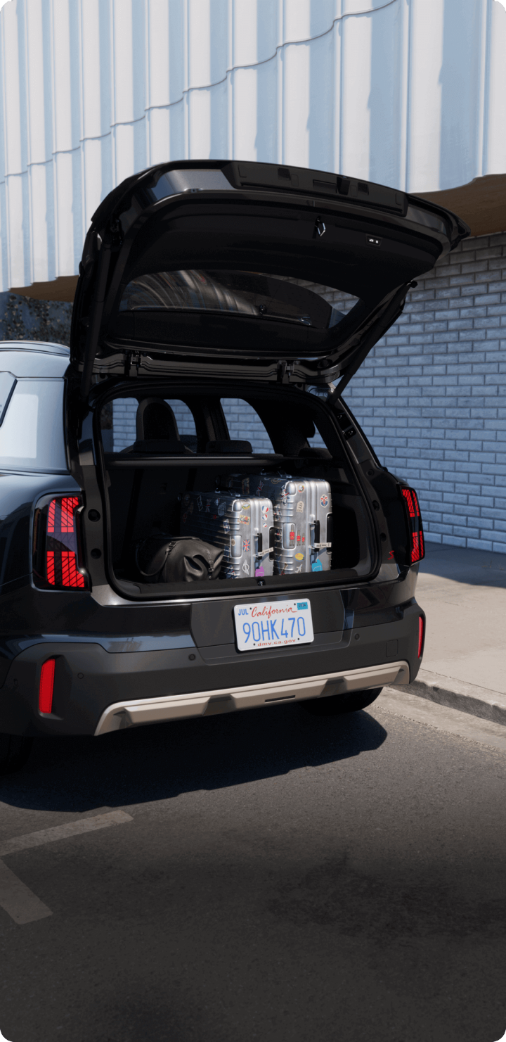 MINI JCW Countryman Interior