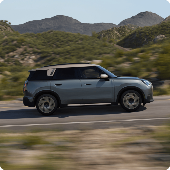 2026 MINI Countryman SE ALL4 electric exterior front