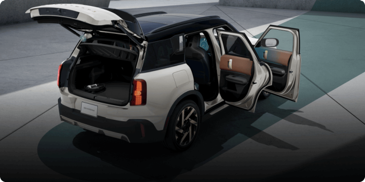 MINI JCW Countryman Interior